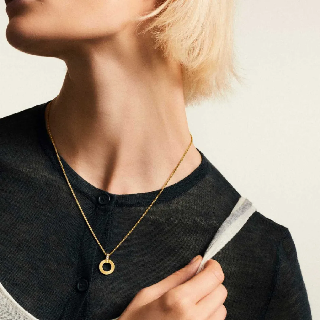 Hot Arthus Bertrand Pendentif Ruban Or Jaune et Diamants